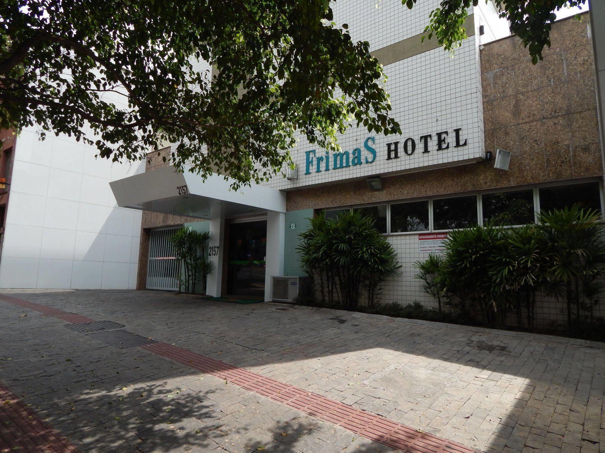 Frimas Hotel เบโลโอรีซอนชี ภายนอก รูปภาพ